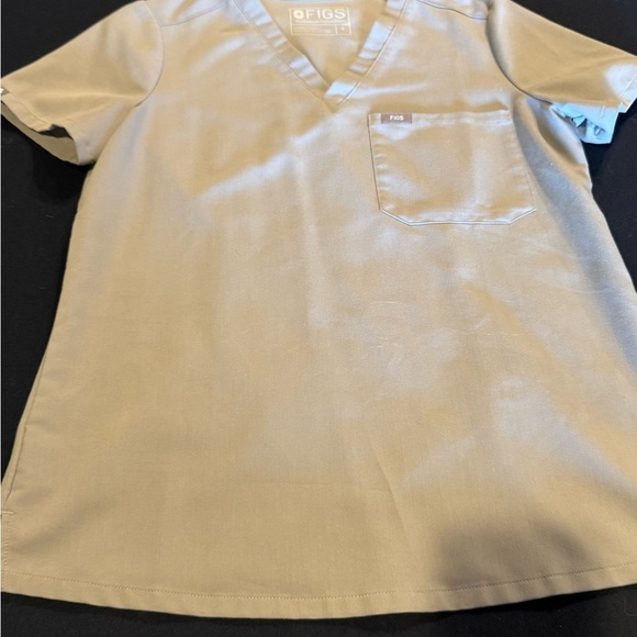 Figs Women’s Scrub V-Neck Top. Light grey Sz S - Picture 1 of 4